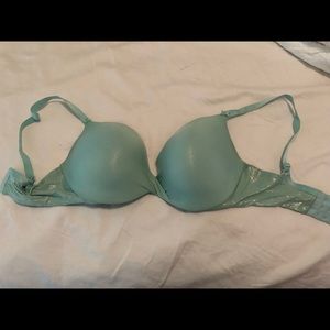 Victoria Secret 36DD bra